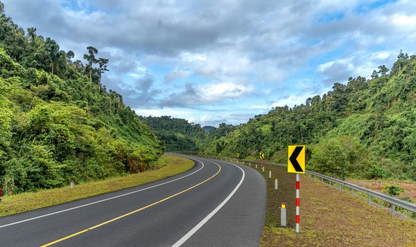 How should UK residents choose the right insurance coverage for their vehicle?